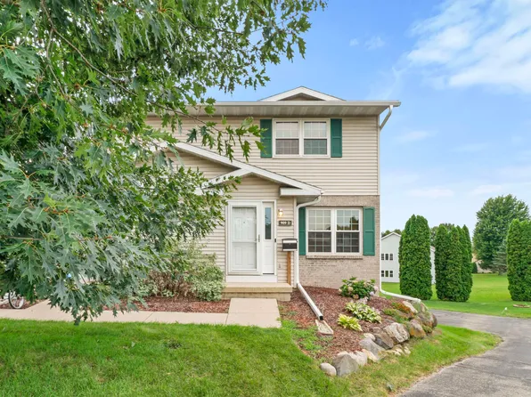 909 N Clover Ln #D, Cottage Grove, WI 53527