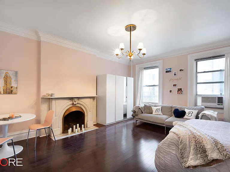34 E 38th St #4B — Photo 1