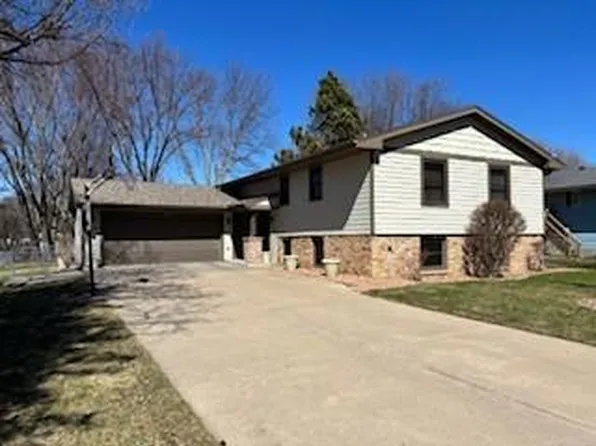 5508 Joyce St, Maple Plain, MN 55359