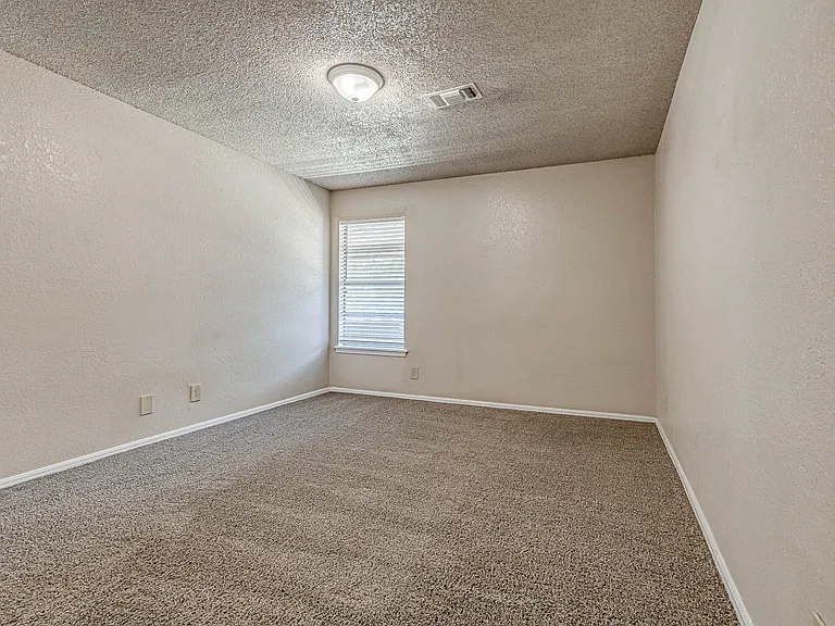 Riverchase Apartments — Photo 63