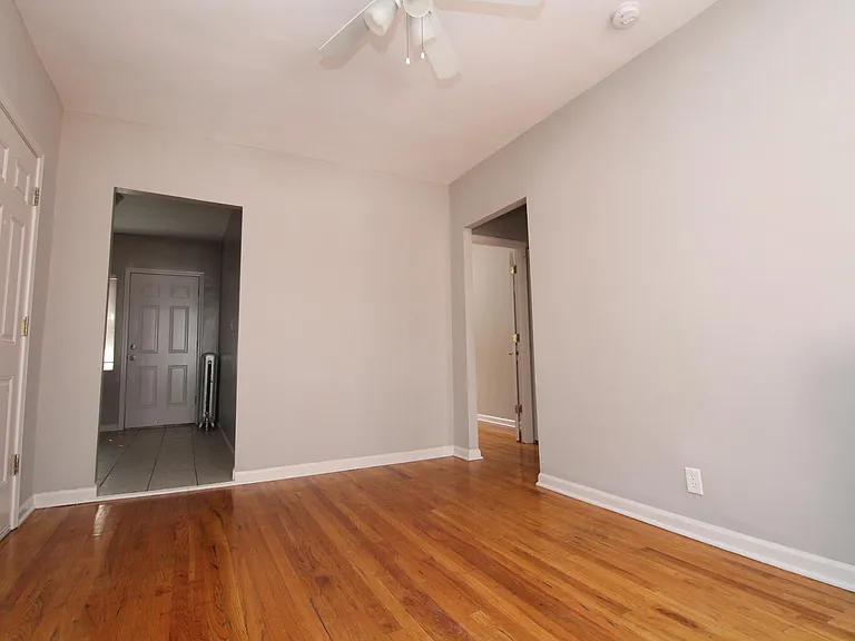 1354.5 W Argyle St #2N — Photo 4
