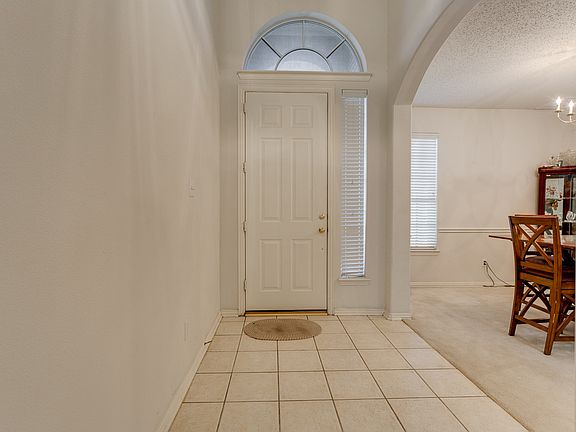 4th image of 2406 Galway Dr