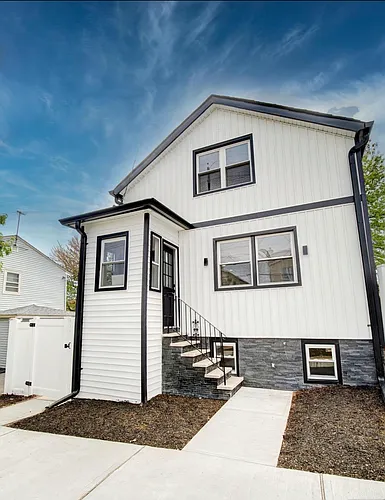120 Alabama Ave #2 Photo 1