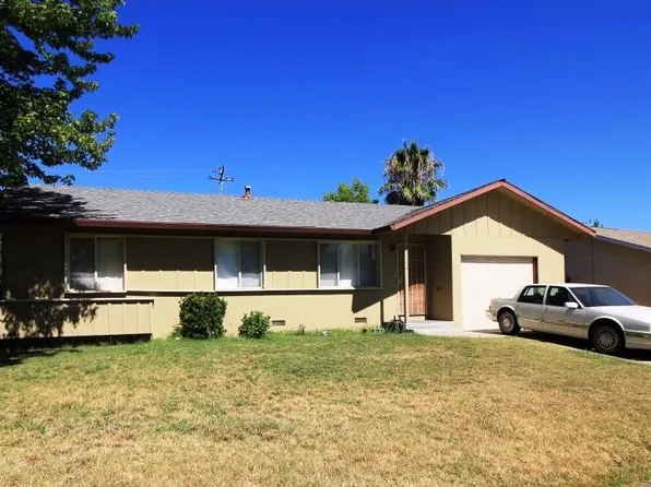 7112 Delhaven Way, North Highlands, CA 95660