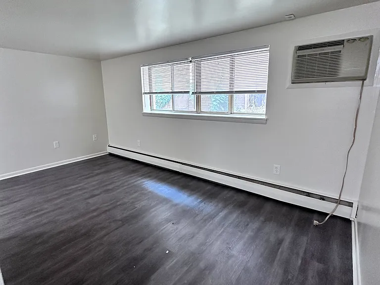 428 Wayne St #D — Photo 5
