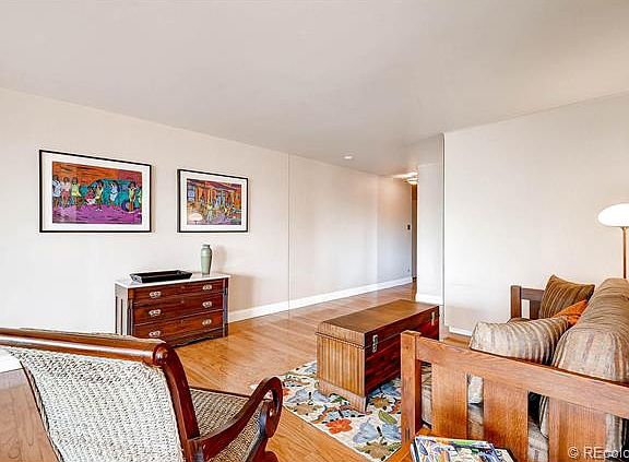 4th image of 800 N Washington St APT 401