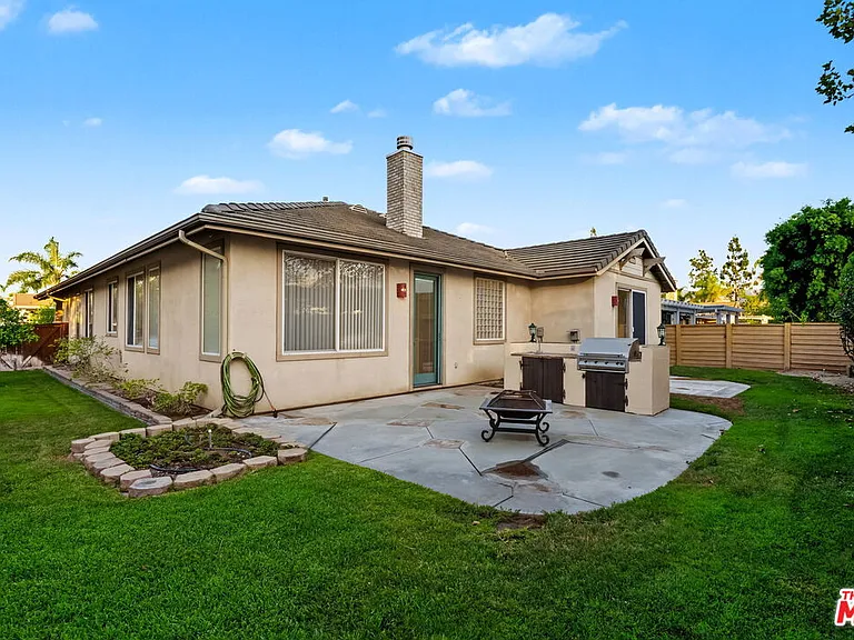 5711 Citrus Ranch Cir — Photo 32