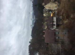 1122 Fabyan St, Pittsburgh, PA 15212