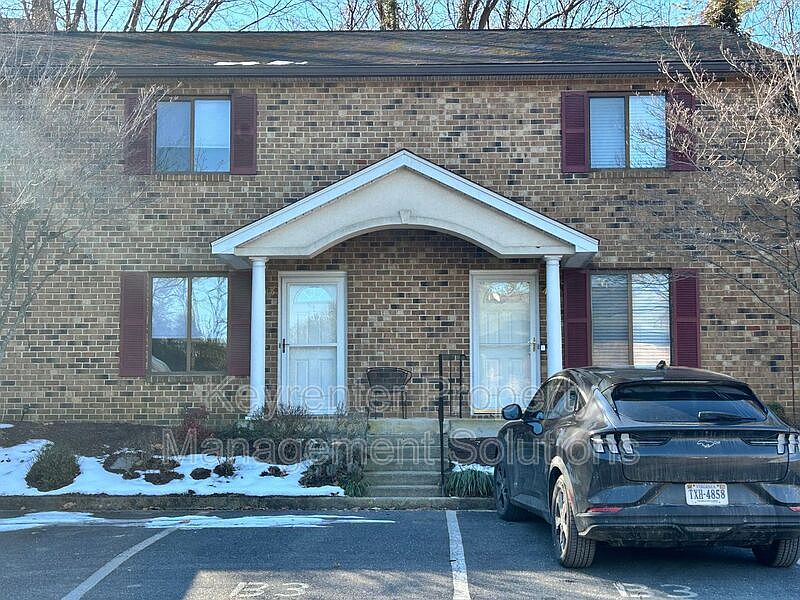 1st image of 500 Winchester Ave APT B3