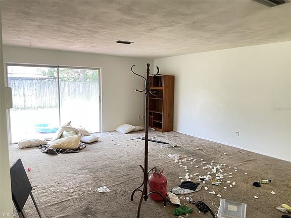 5th image of 1605R Nassau St