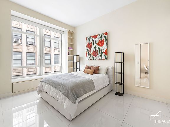 5th image of 111 Fulton St APT 712