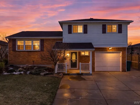 153 Marrano Dr, Depew, NY 14043