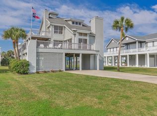 4113 Sand Crab Ln, Galveston, TX 77554