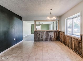 405 Sun Valley Way, Yakima, WA