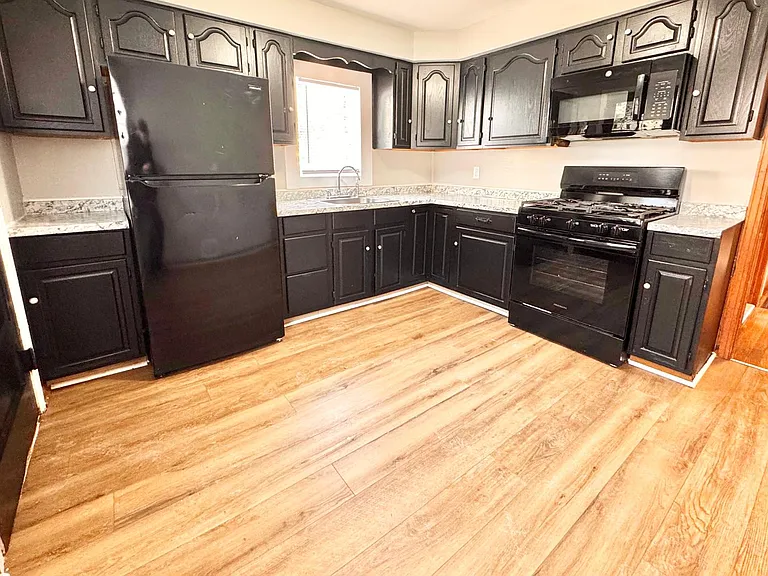 43 Blue Hills Ave #3 — Photo 4