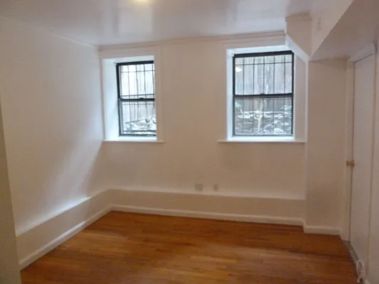 Rented by Halstead Real Estate | media 15