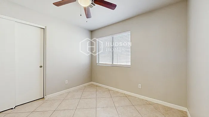 15827 W Adams St — Photo 22