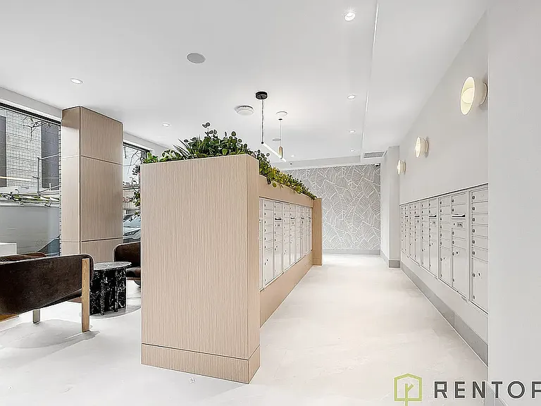 622 11th Ave #1109 — Photo 37