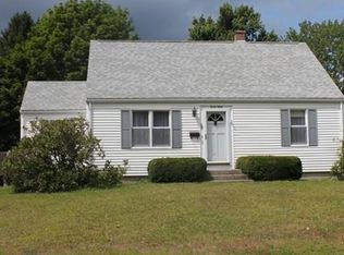38 Meadow Rd, Northborough, MA 01532