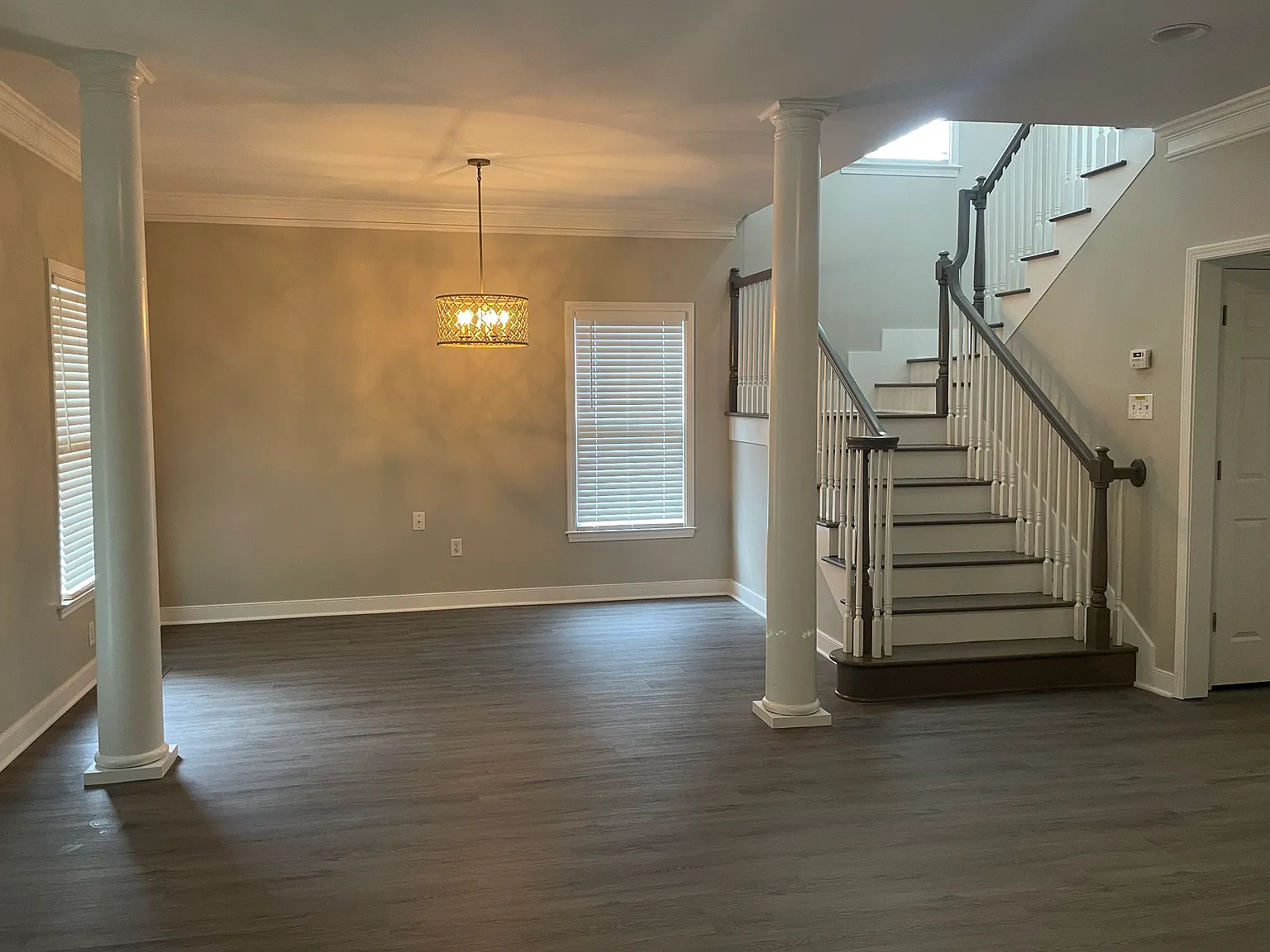 799 Hill St SE — Photo 3