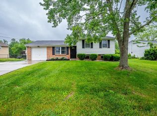 10336 Season Dr, Cincinnati, OH 45251