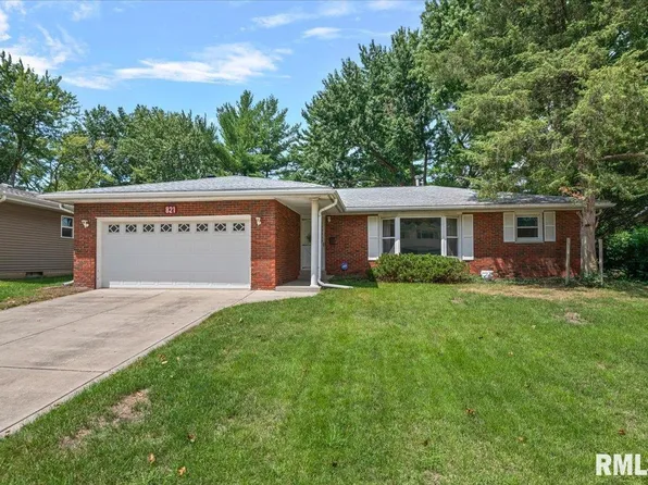 821 Roanoke Dr, Springfield, IL 62702