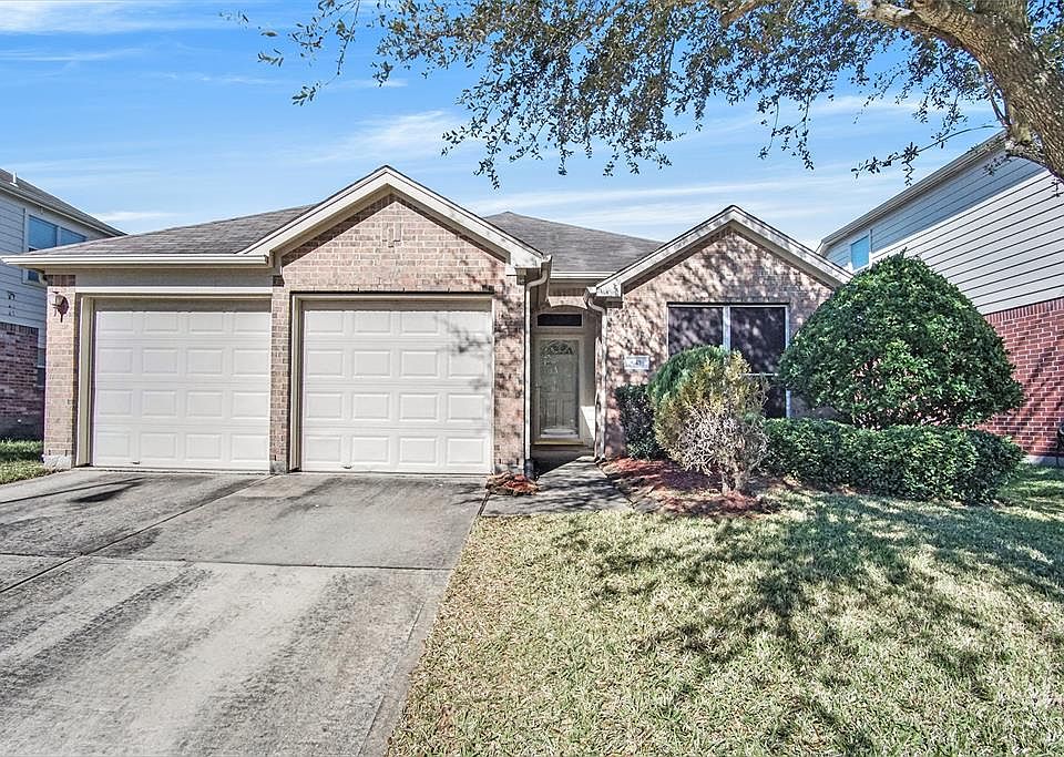 1st image of 16415 Mountainhead Dr