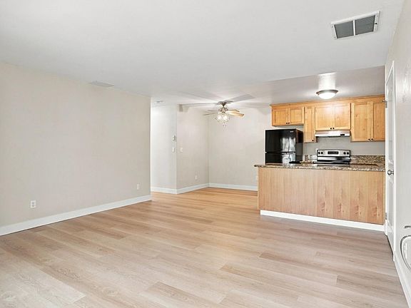 5th image of 755 14th Ave APT 409