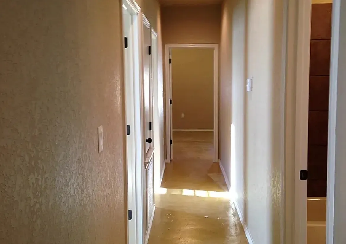 3 bed, 1274 sqft, $1,500 — Photo 4