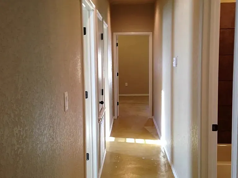 1057 Carolyn Cv — Photo 4