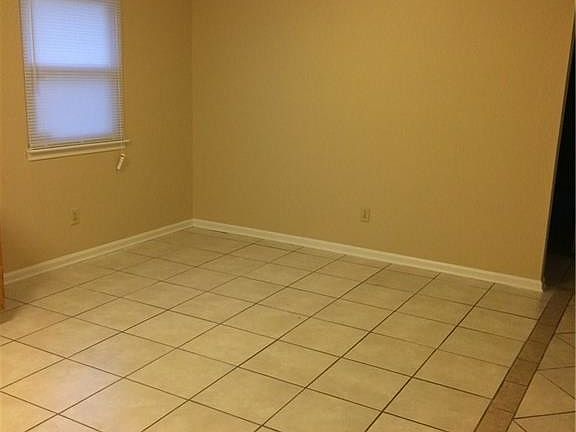 5th image of 3850 Augustine Cir