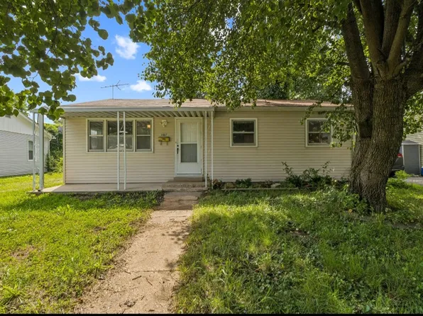 3407 Barber St, Cahokia, IL 62206