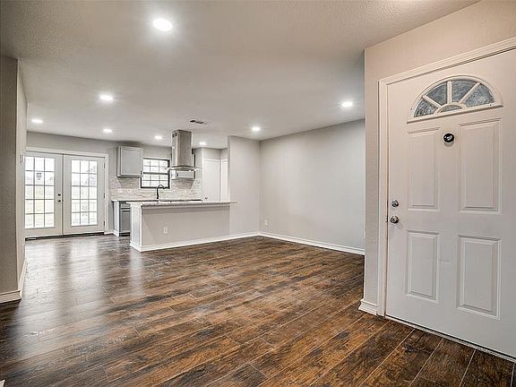 4th image of 6426 Baraboo Dr