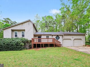 3242 Carmel Dr, Douglasville, GA