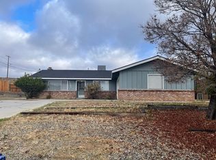 21101 Brentwood Dr, Tehachapi, CA 93561