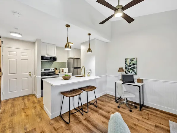 102 Fletcher Lane UNIT A, Brewster, MA 02631