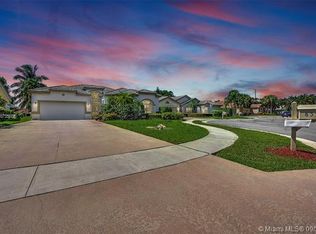8550 Lake Cypress Rd, Lake Worth, FL 33467
