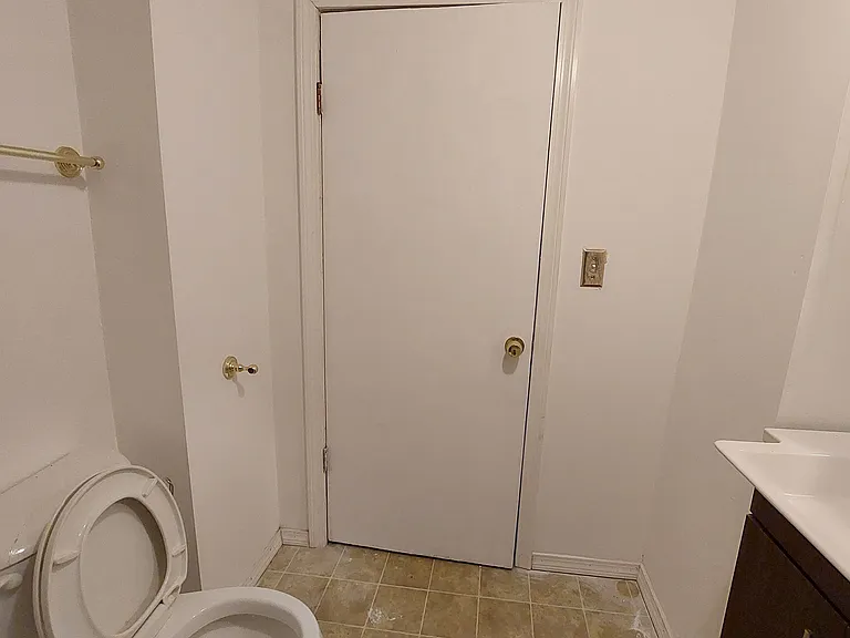 266 Pine St — Photo 9