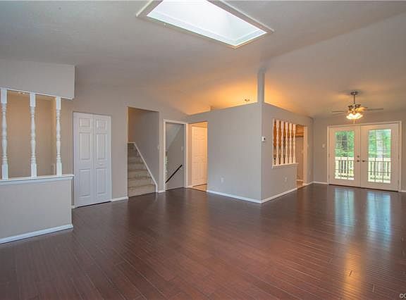 5th image of 1006 Arch Hill Dr