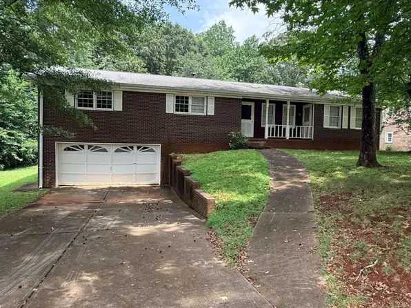 3827 Sherwood Dr, Douglasville, GA 30135
