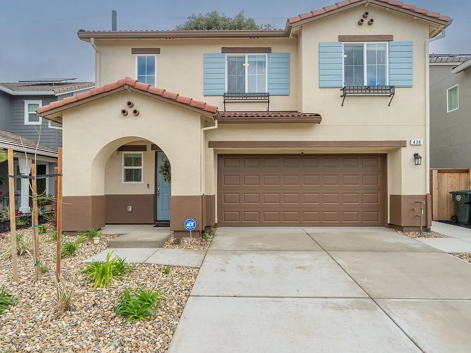 438 Miwok Ln