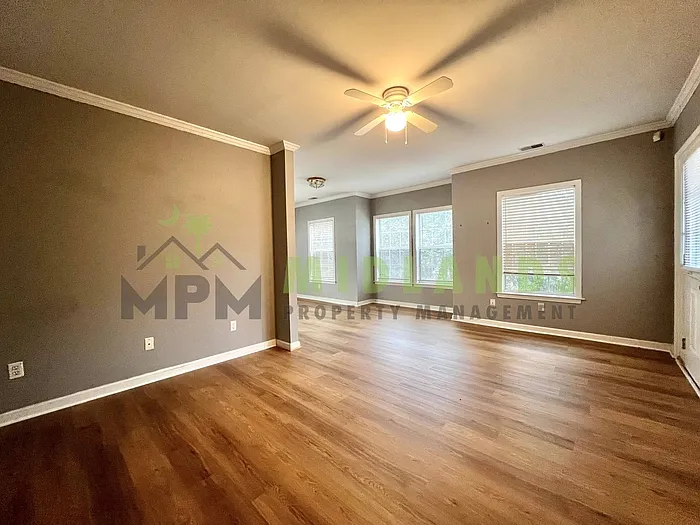 3425 Manor Ave — Photo 5
