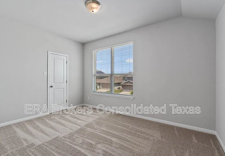 17300 Antioch Ave — Photo 29