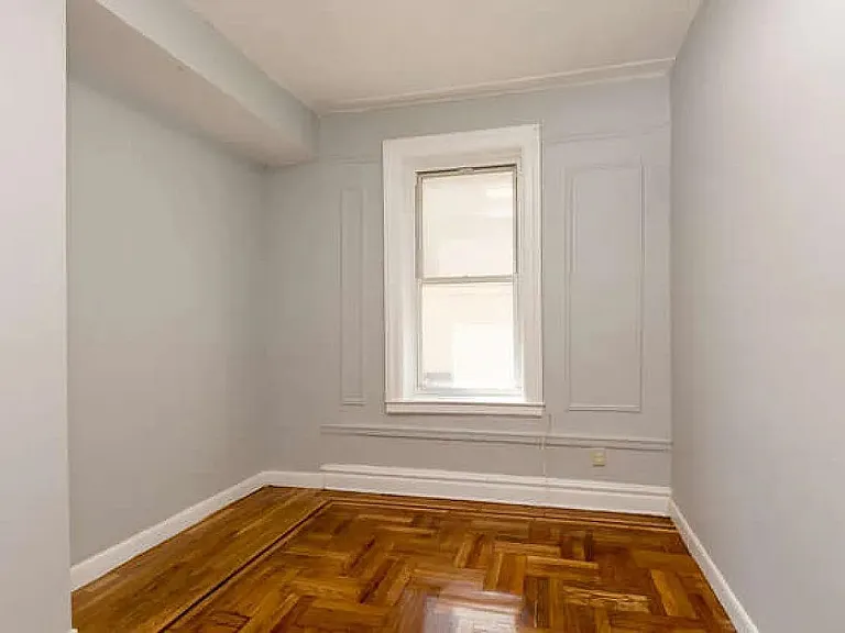 901 Woodycrest Ave #D4 — Photo 6