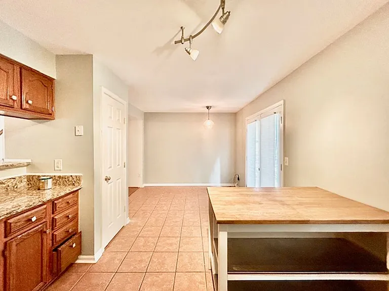 7503 Westmore Dr — Photo 9