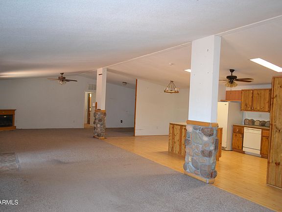 5th image of 82 COUNTY ROAD 5020 --