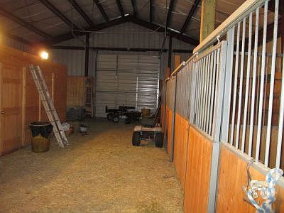 4 Stall horse barn