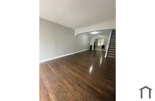 2585 W Fayette St Photo 1