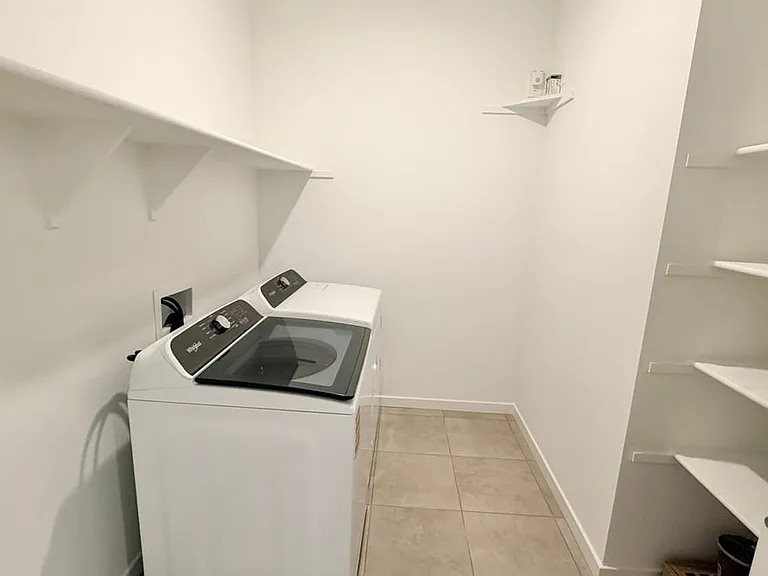 37043 W Vera Cruz Dr — Photo 10