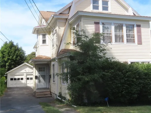 105-107 Twin Hills Dr, Syracuse, NY 13207